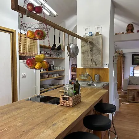 Popice Hideaway Apartment *
